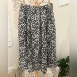 Bardehl Gray Floral Jacquard Midi Skirt Size 40 Pockets S / M